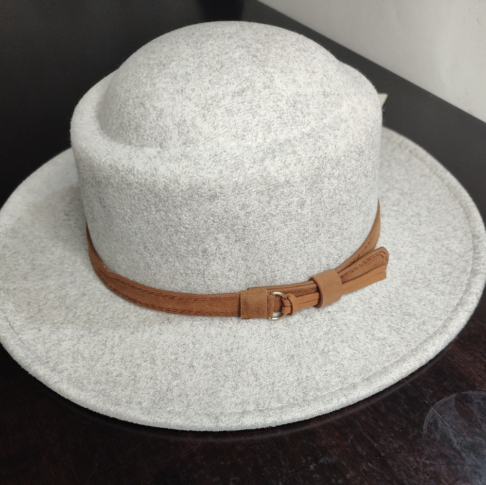 Fadivo Gray Wide Brim Fedora Hat Tan Band Boho Style NWT OS - Picture 4 of 10